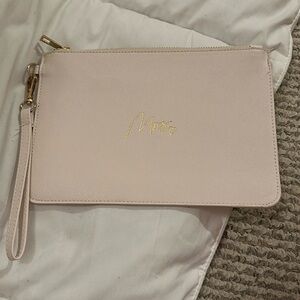 Mrs Zipper Clutch With Hand Wristlet